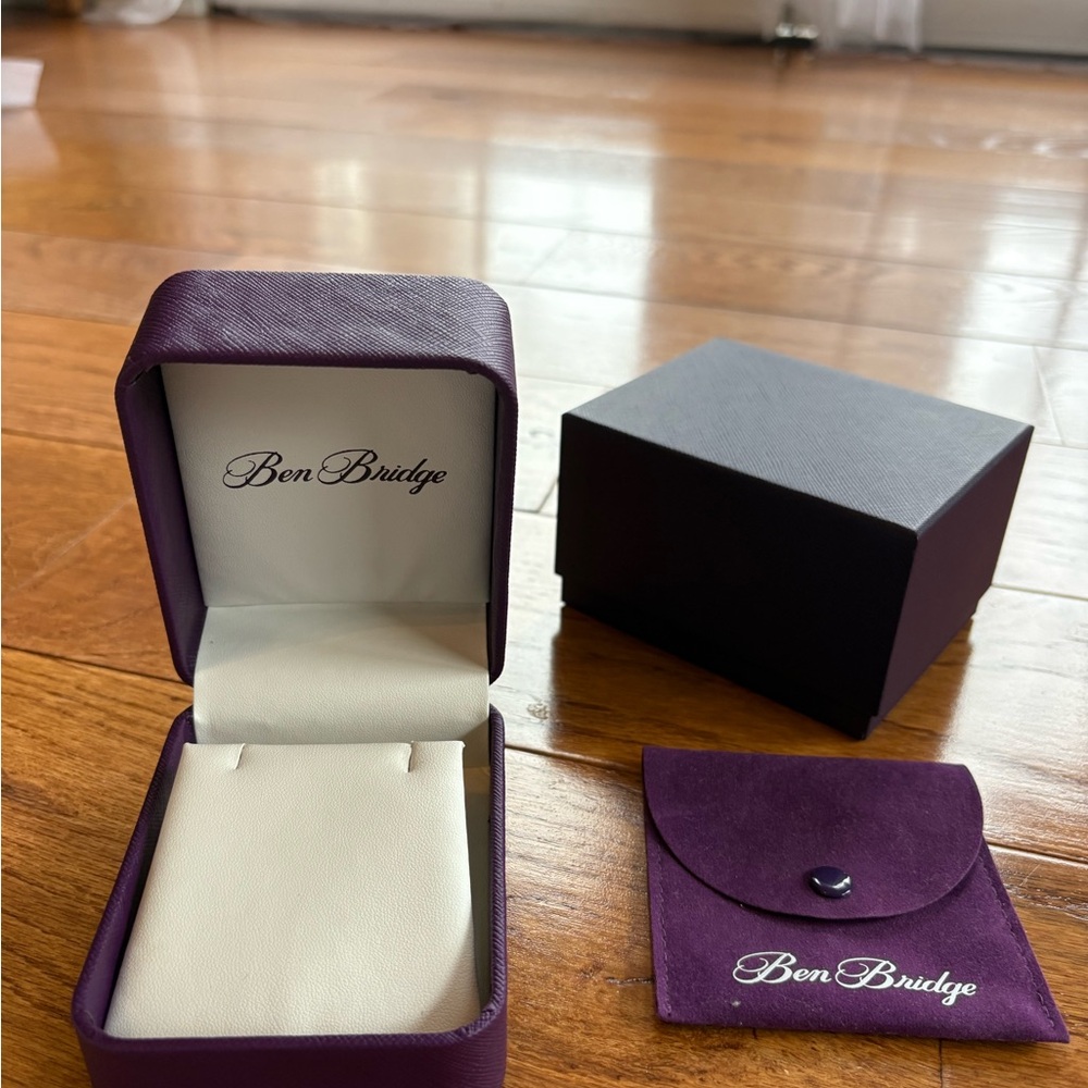 Ben Bridge Purple Jewelry Box, gift box